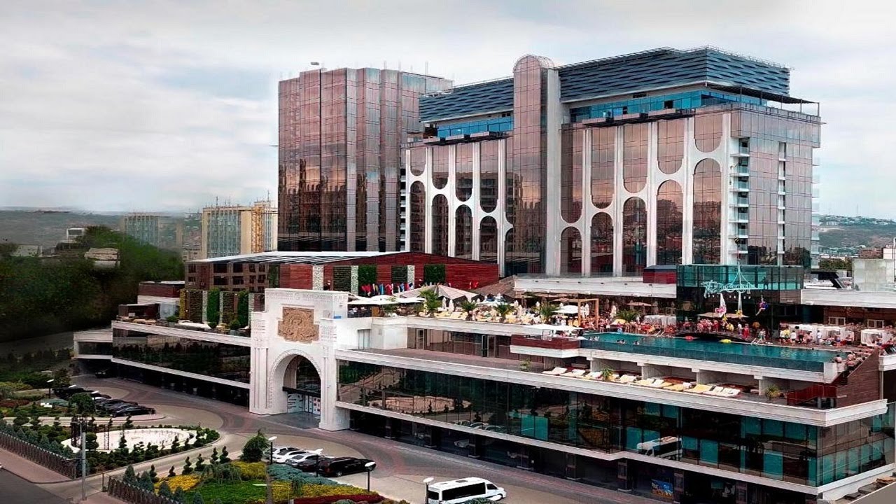 SEVEN VISIONS HOTEL, The DVIN