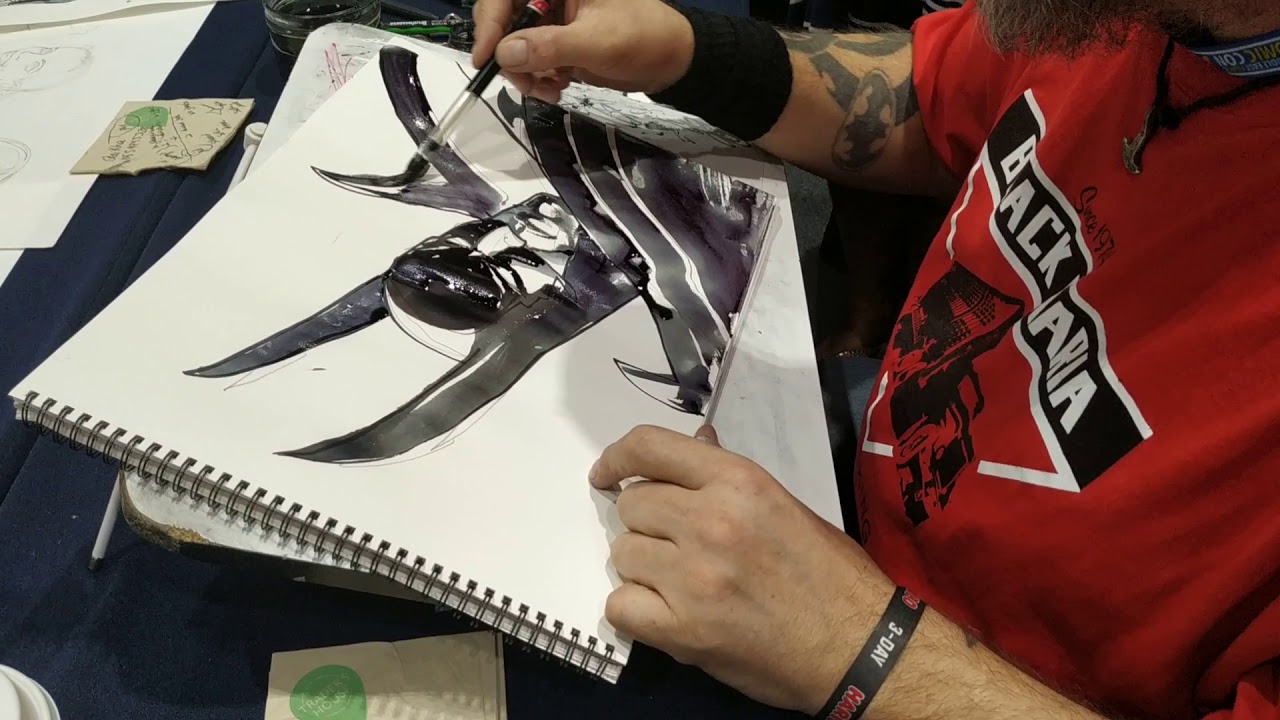 Simon Bisley draws Batman at MEFCC 2019