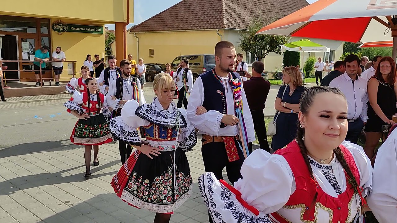 Hody Vedrovice - příchod chasy 12.9.2021
