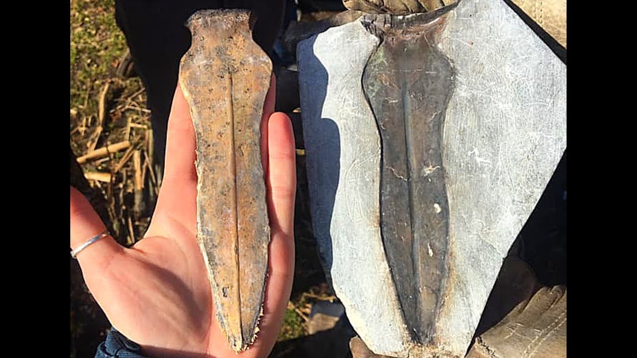 Casting a Bronze Age Dagger: Bag Bellows and Soapstone Molds