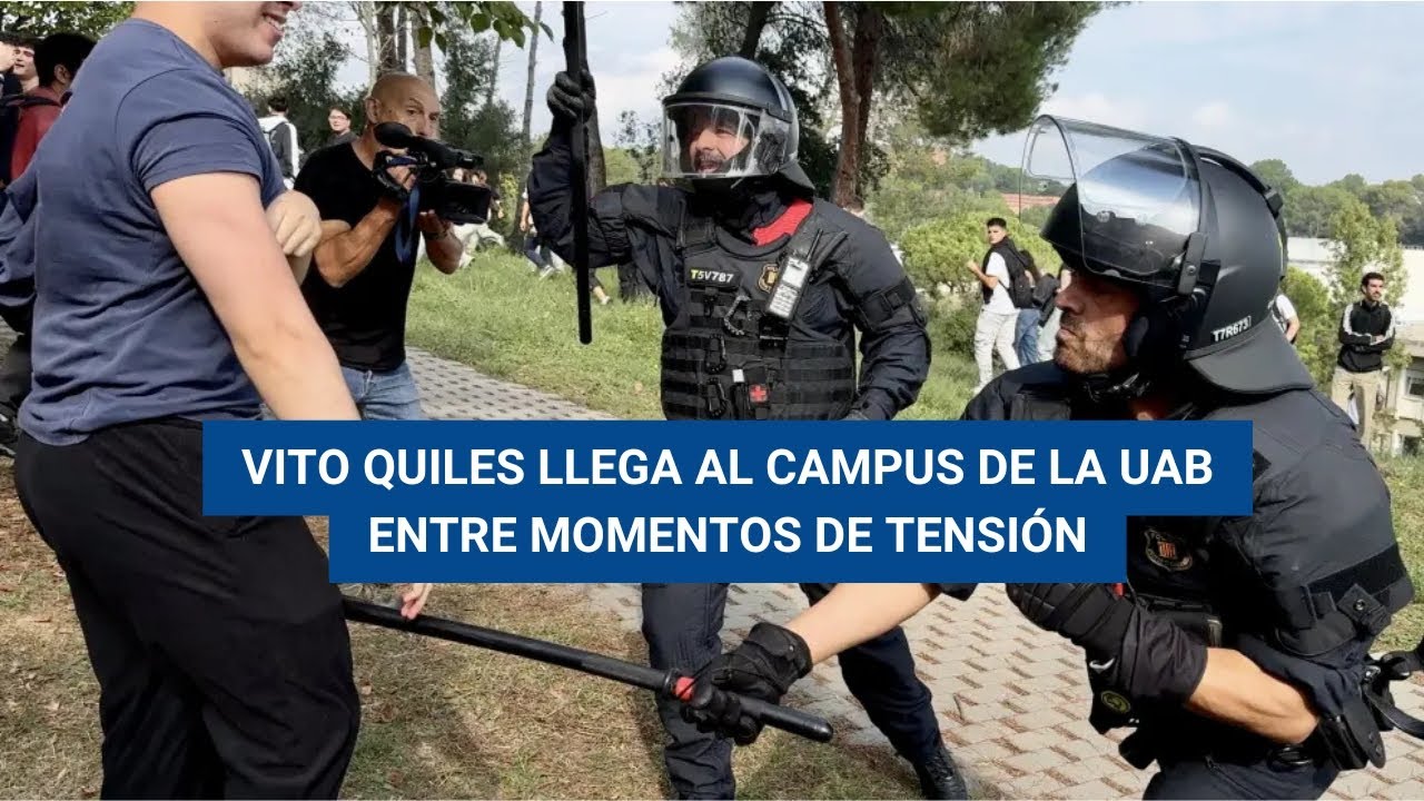 Vito Quiles llega al campus de la UAB entre momentos de tensión y golpes de porra