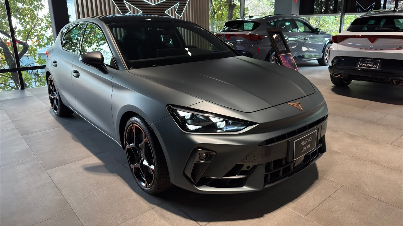 Cupra Leon Vz gris enceladus mate 2026 