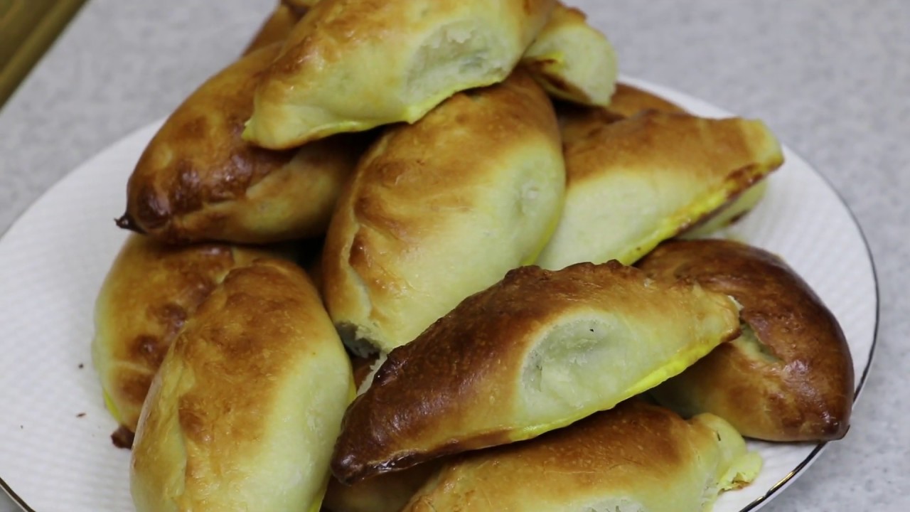 Манзари - пирожки с творогом и зеленью