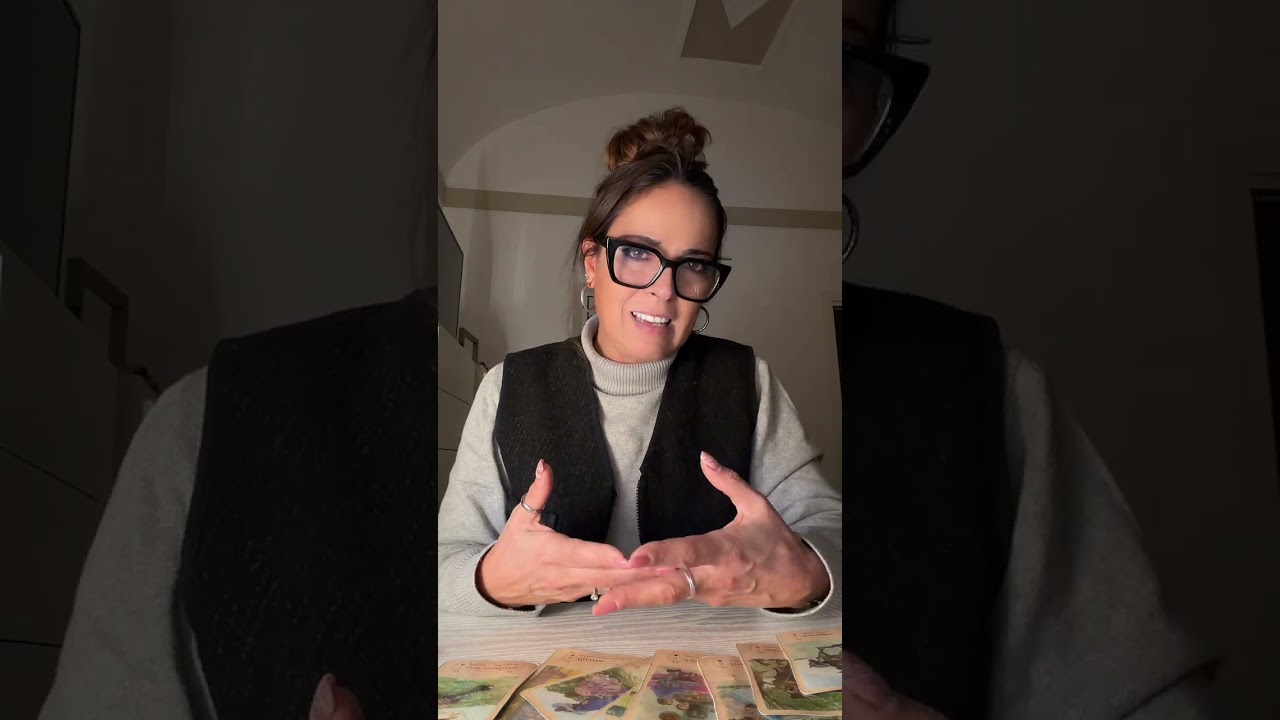 Ti vuole nella sua vita? #amore #messaggio #perte #consultipersonalizzati #tarot 
