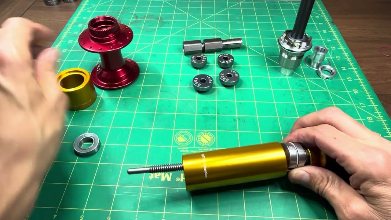 BRT 041  - Hub bearing removal and replacement, on hubs without axle stops. White Industries.