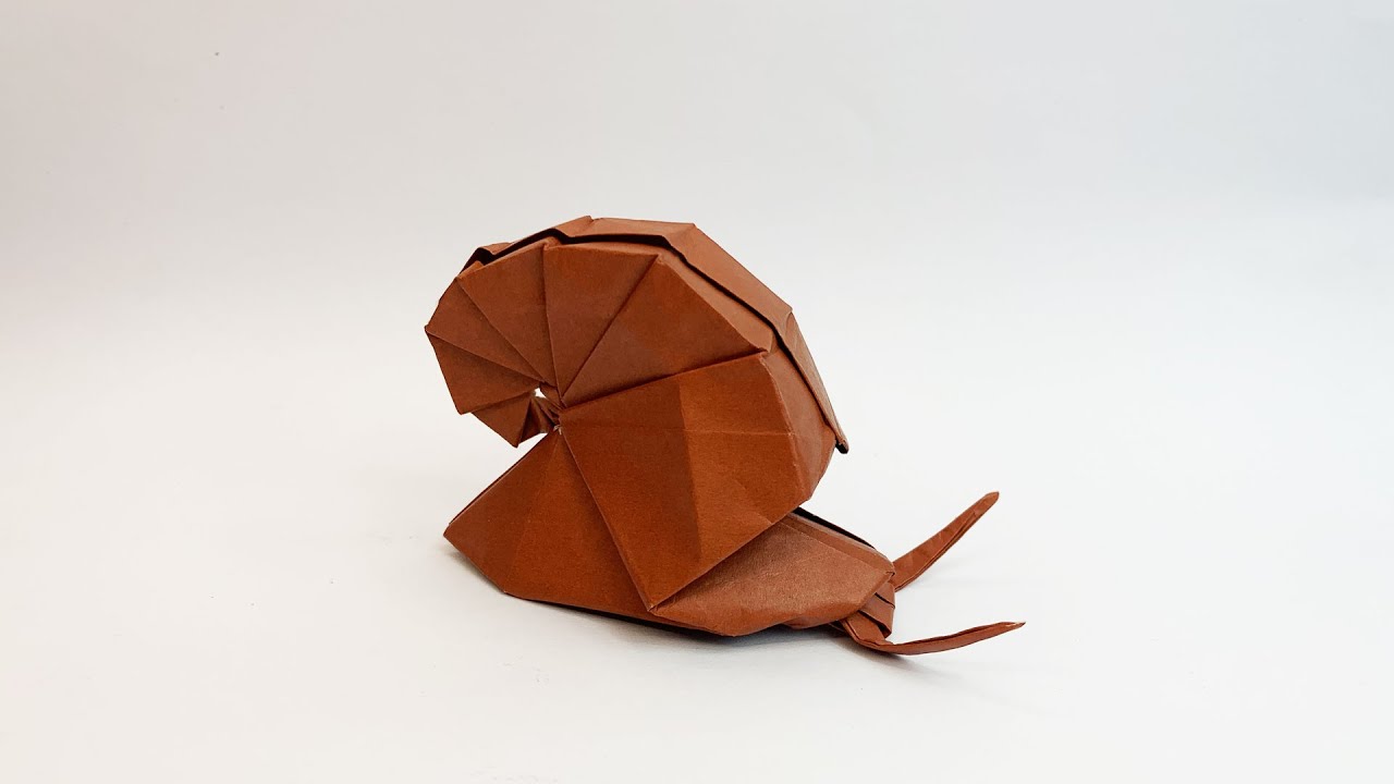 How to make an origami snail (Shiri Daniel) - かたつむり折り紙