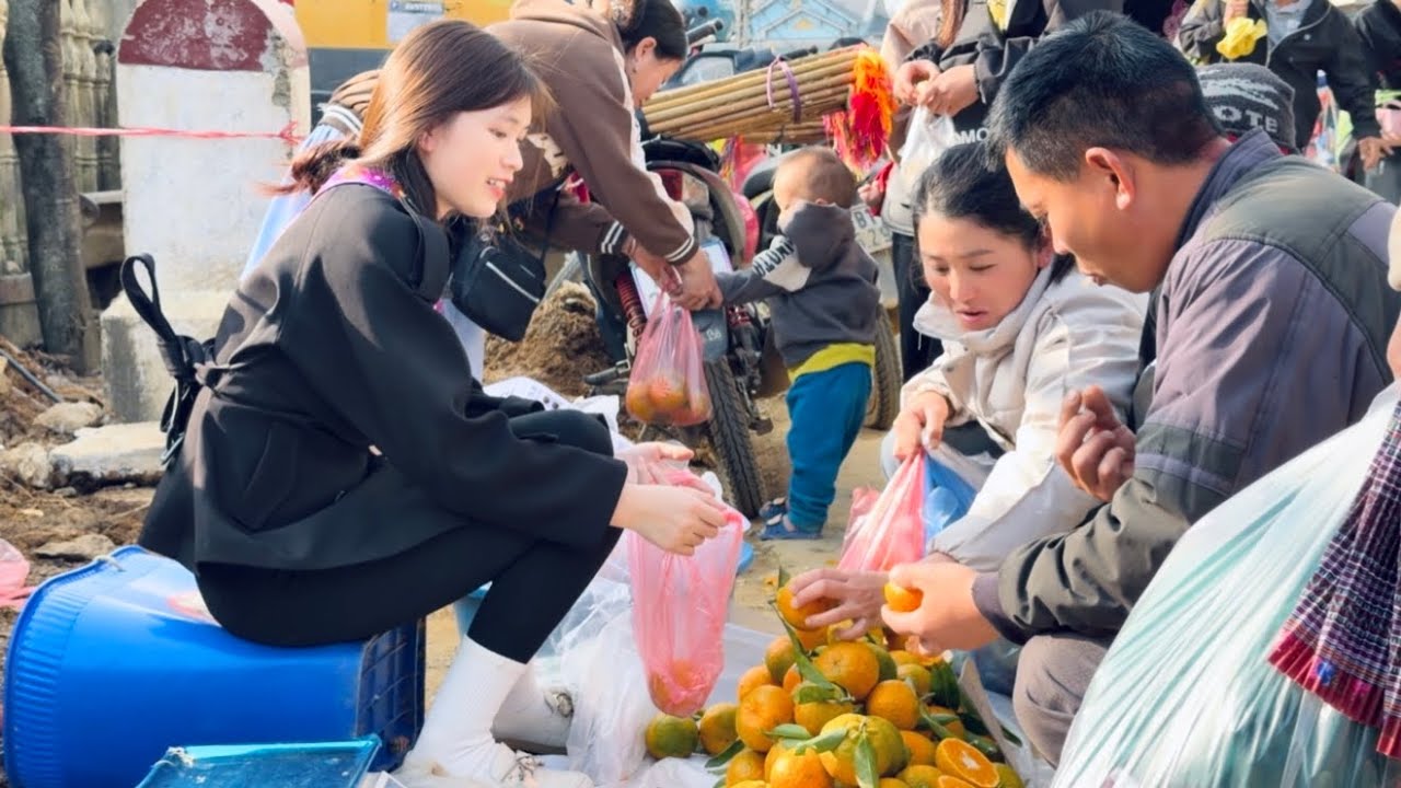 EM MỶ B&Aacute;N QU&Yacute;T Ở CHỢ PHI&Ecirc;N S&Iacute;N CH&Eacute;NG