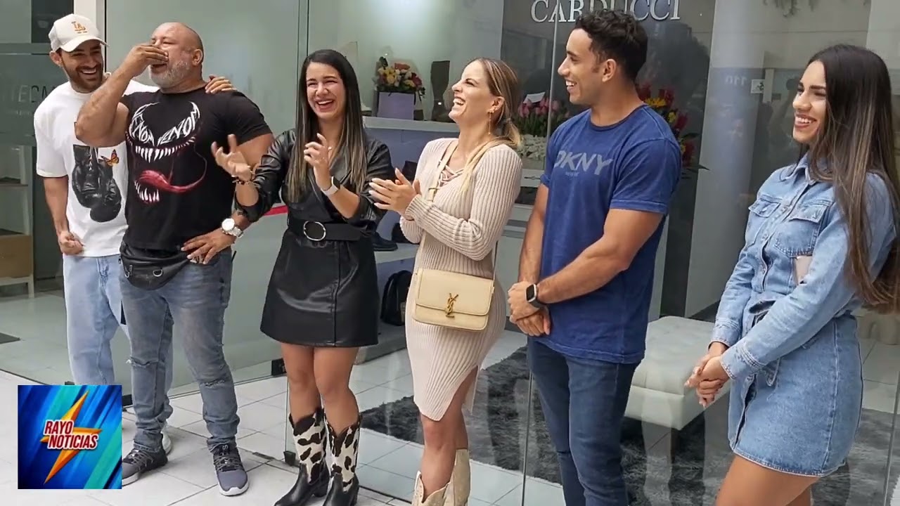 ALEJANDRA BAIGORRIA Y AUSTIN PALAO SON PADRINOS DE LA NUEVA TIENDA DE CALZADO CARDUCCI
