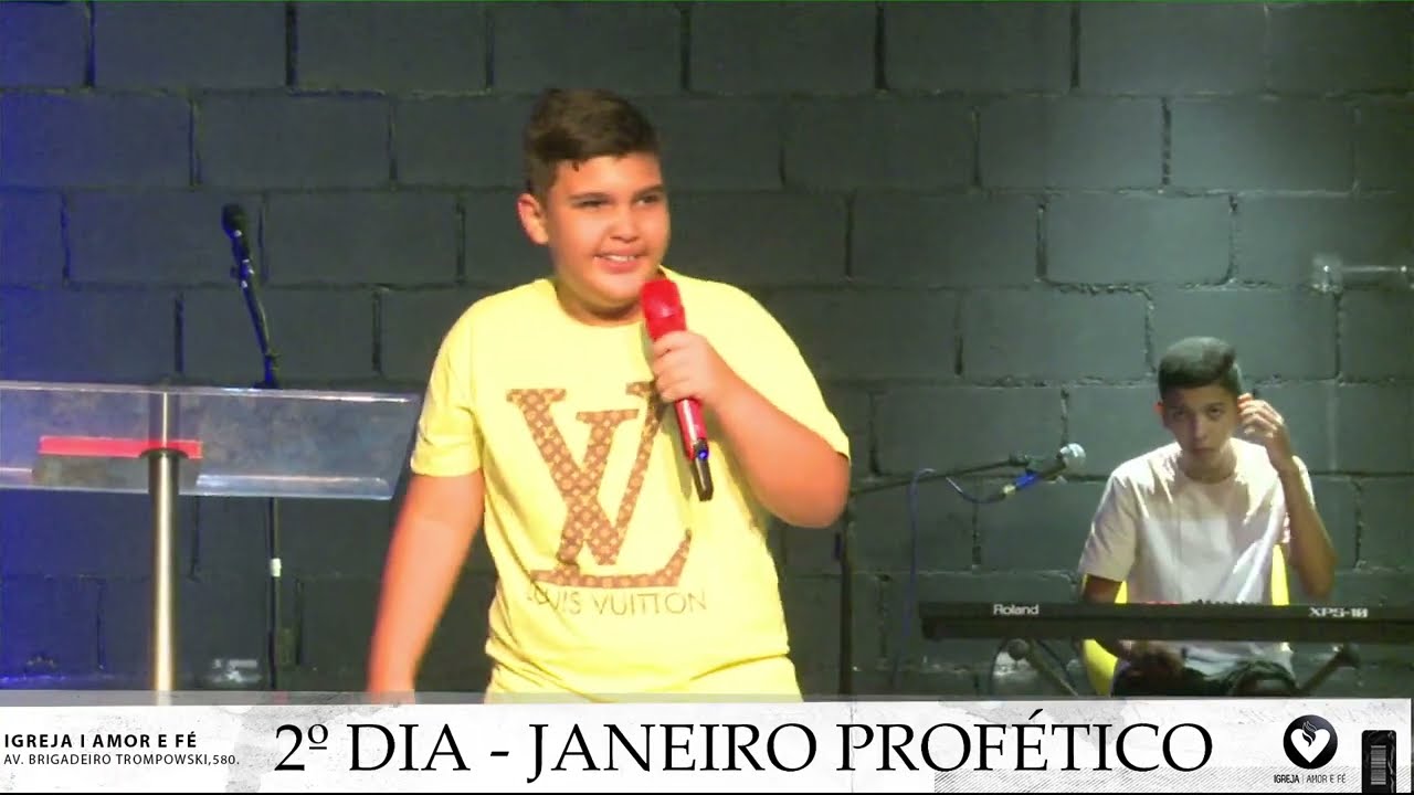 A UNÇÃO DESSE JOVEM IMPACTOU A IGREJA AMOR E FÉ - RODRIGO VINHEIRO