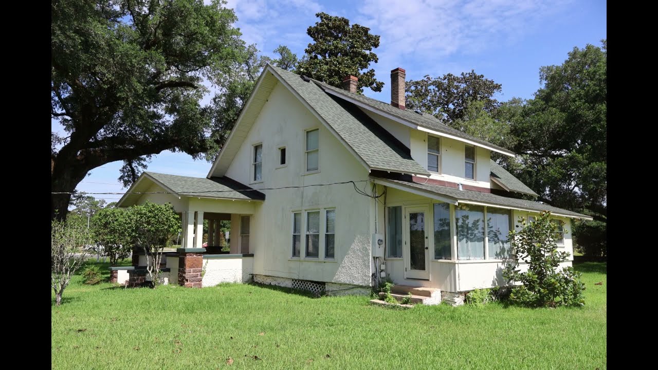 close encounters of the third kind Jillian Guiler house P1