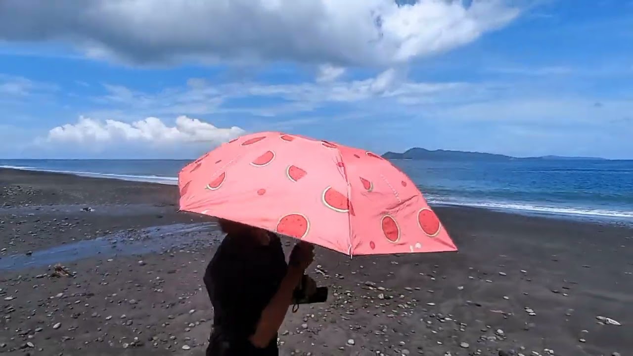 PANTAI NAHA KECAMATAN TABUKAN UTARA KABUPATEN KEPULAUAN SANGIHE,PROVINSI SULAWESI UTARA