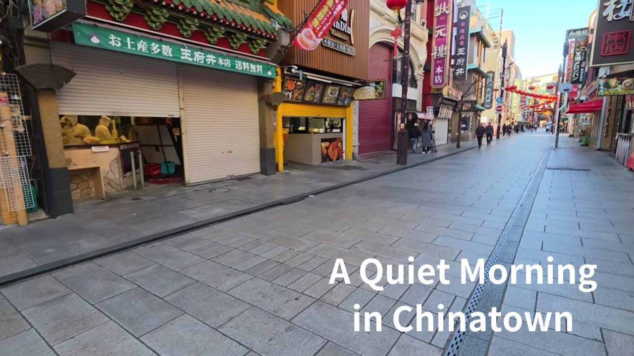 A Quiet Morning in Chinatown