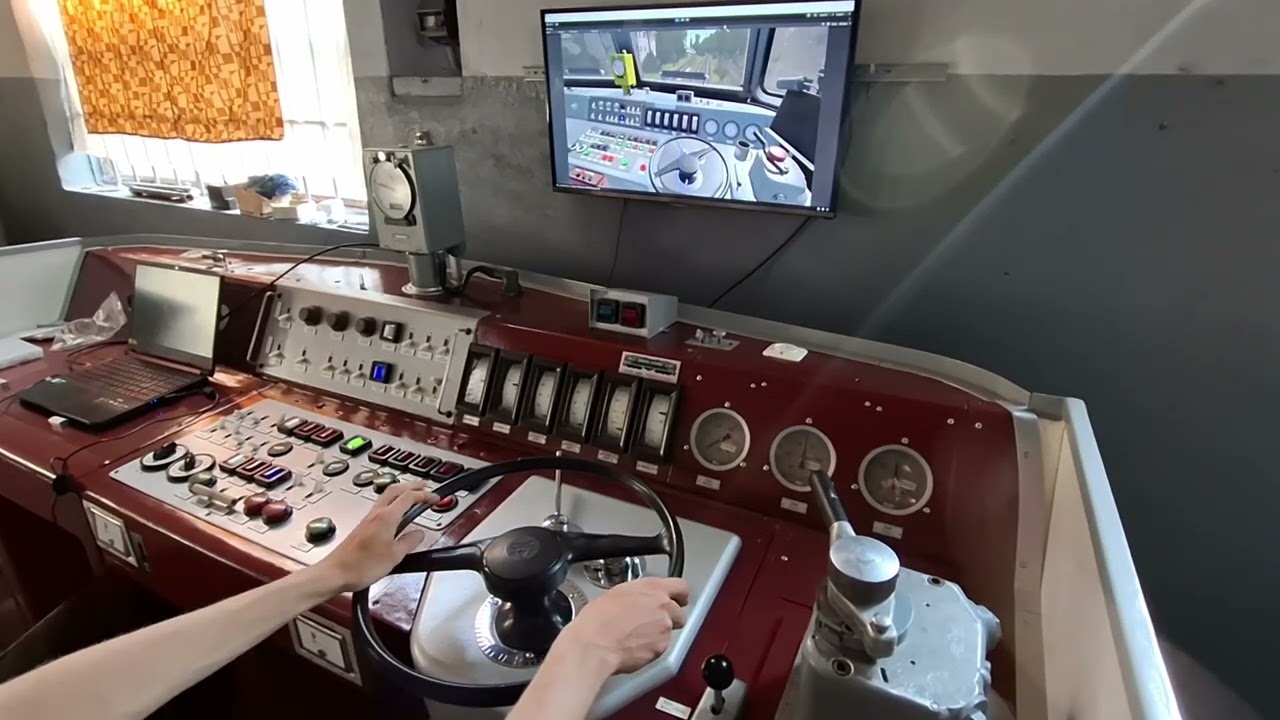 Współpraca Symulatora Train Driver 2 z pulpitem ET22