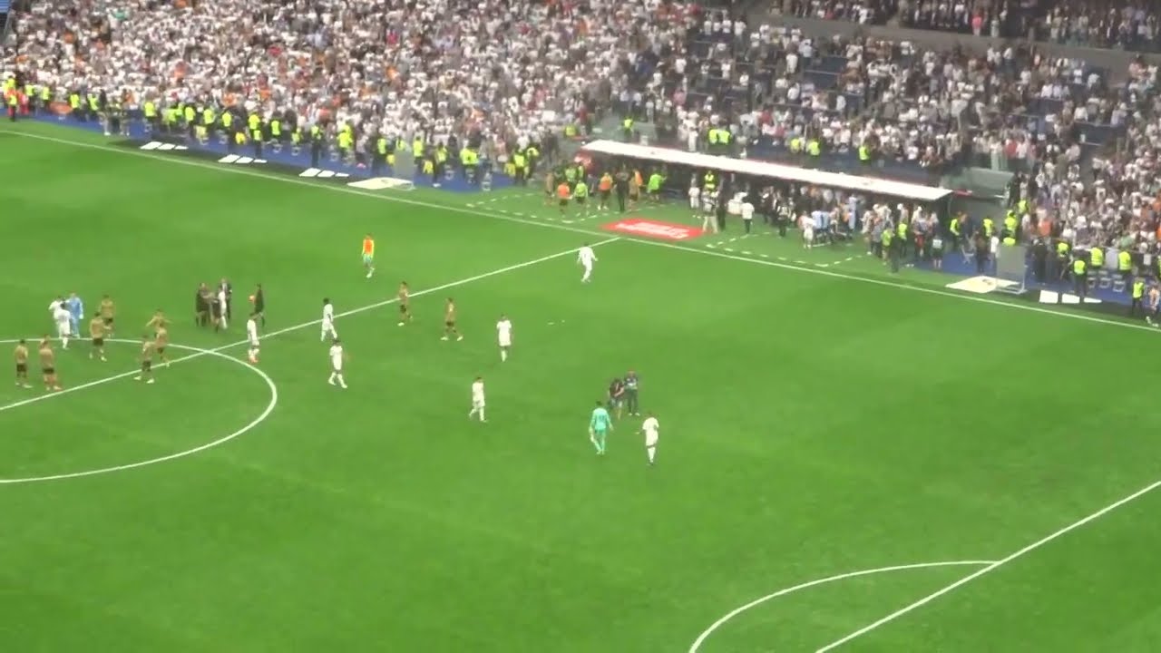 Real Madrid - Real Sociedad: homenajes a Ancelotti y Modrić (temporada 2024-25)