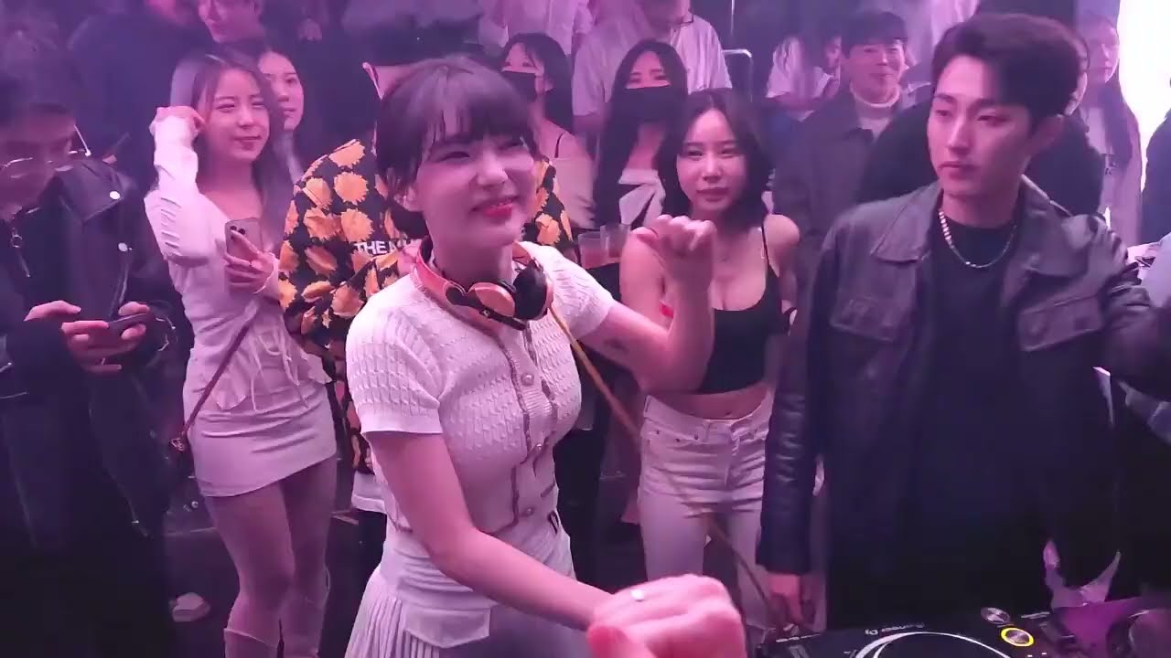 DJ CHUJUNG(츄정) 라이브 영상, 강남 클럽 페이스 토요일 오픈