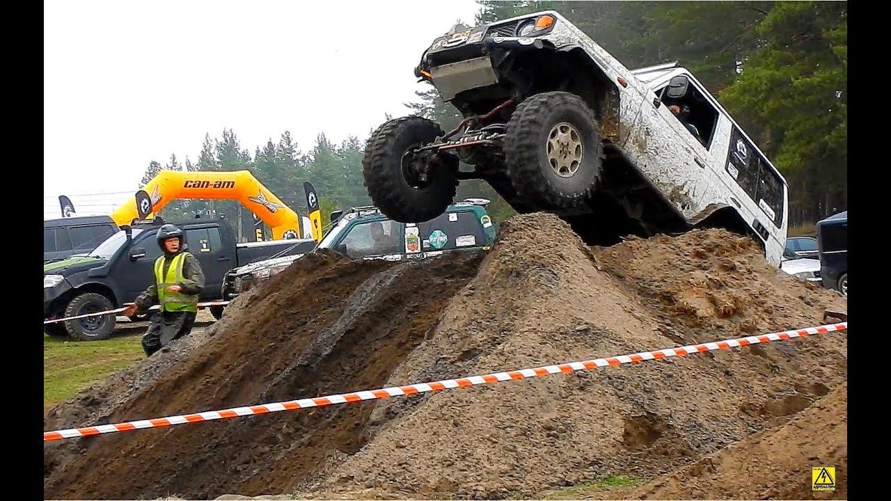 Toyota Реально ВАЛИТ !!! Land Cruiser 70 портальные мосты Volvo C303 Laplander OFF ROAD TRIAL RACE