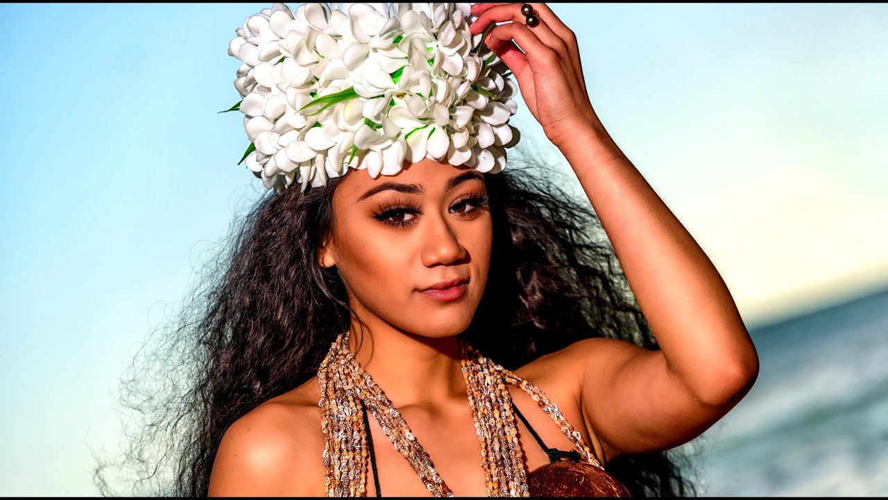 Ori Tahiti Photoshoot - Kanani Asuega