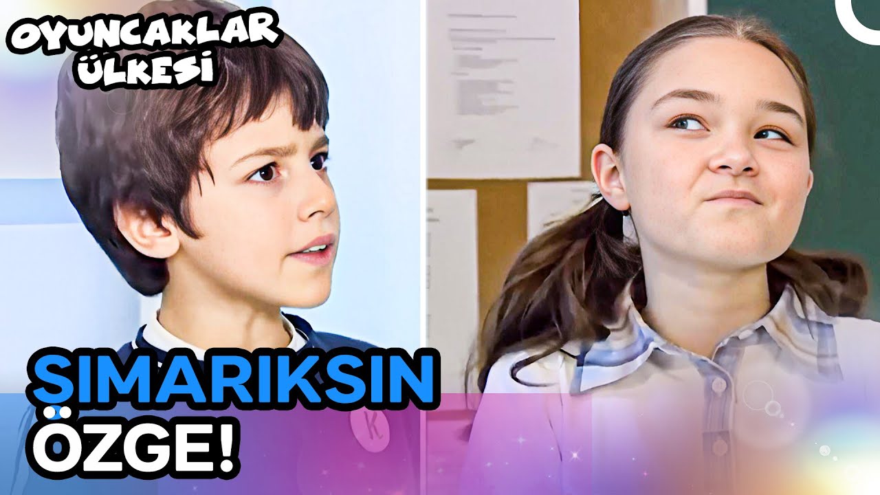Özge, Emre'nin Arkadaşını Kıskandı! | Emre ve Yağmur'un Maceraları #5