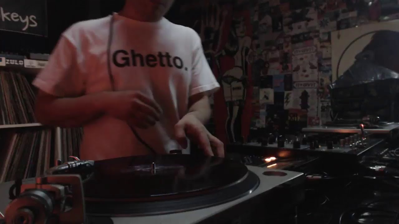 Tr (Geometrika FM)
