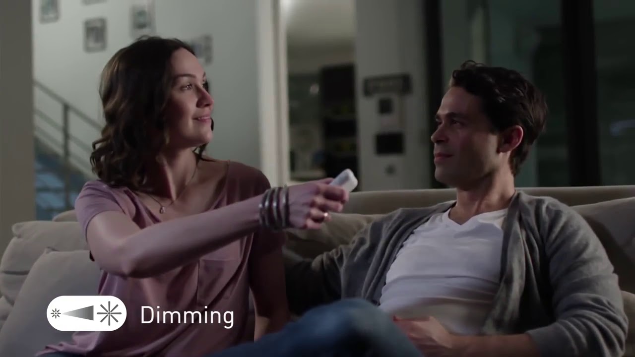 M&uuml;ller Licht IDual  t&aacute;vszab&aacute;lyz&oacute;s RGB LED f&eacute;nyforr&aacute;s