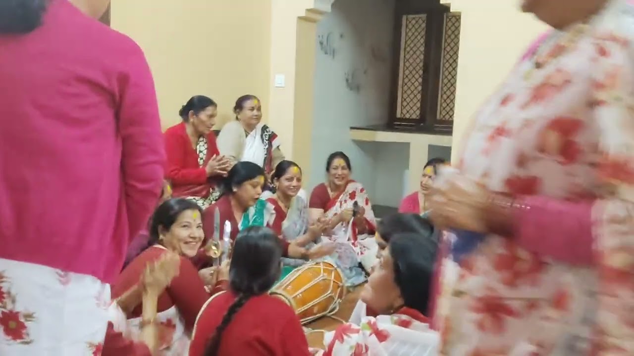 Kumauni Holi Special 🎶# Holi Kumauni#Kumauni culture #PahadiFestival #UttarakhandCulture#viral