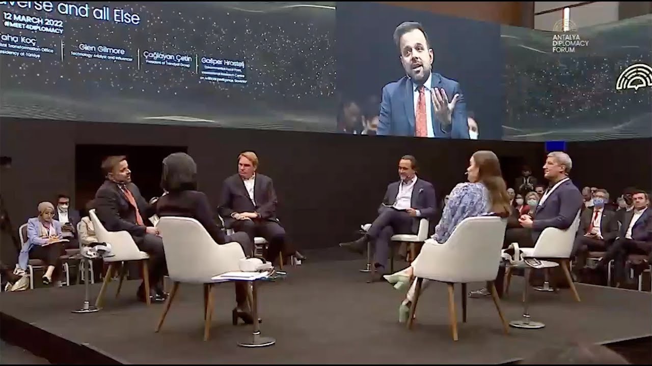 Antalya Diplomasi Forumu / Yapay Zekâ, Metaverse ve Diğer Her Şey Paneli