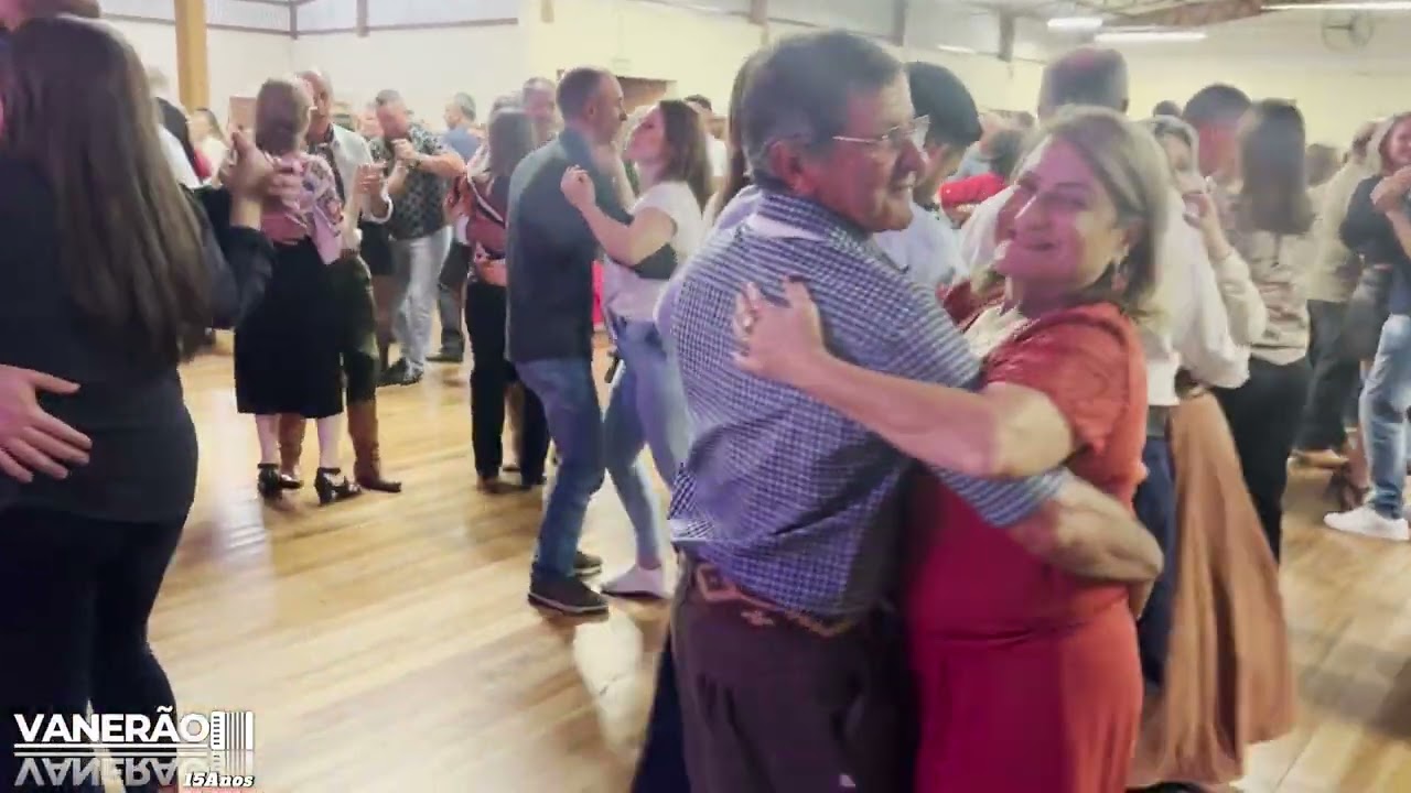 Assim se dança xote na minha terra - Grupo Vanerão em São Jorge Mulada