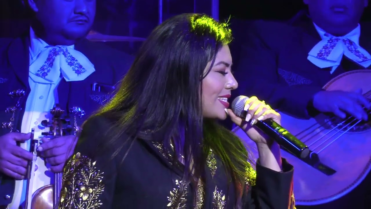 WOO la mejor Imitadora de ANA Gabriel en Mexico ! hasta que te conoci!! #😱
