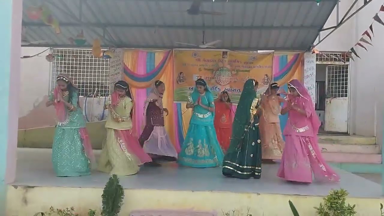 GHOOMAR DANCE 