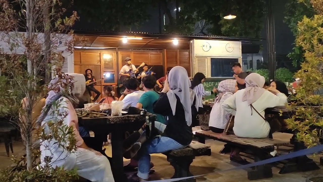 Live Music di Loko Coffee Shop Malioboro Jogjakarta