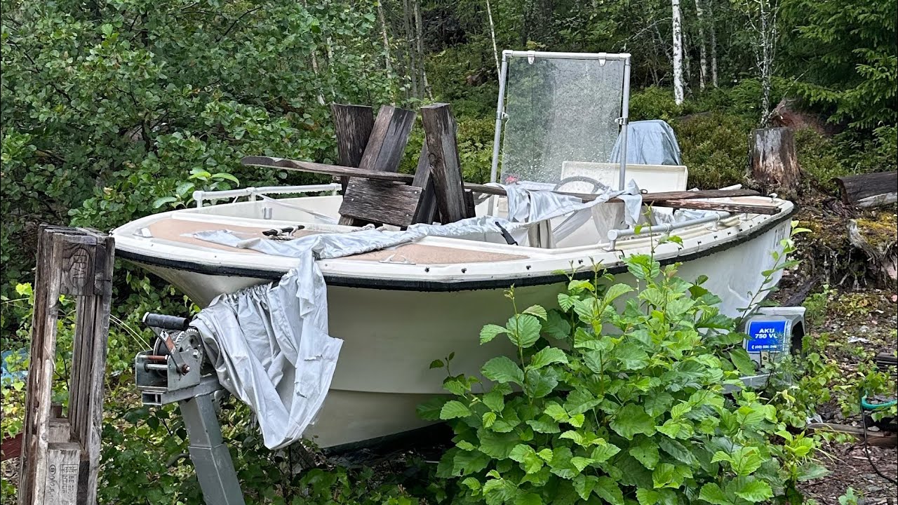 OSTETTIIN 6 VUOTTA SEISSYT MOOTTORIVENE