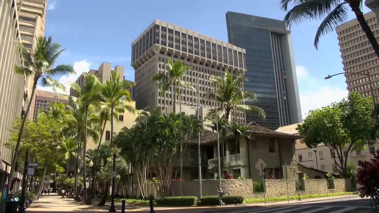 New law aims to improve downtown Honolulu, leaves out another key area
