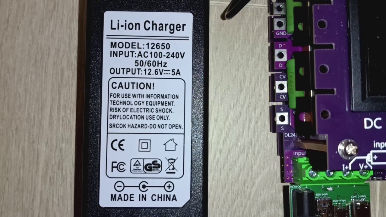 Тестування Зарядного пристрія 12.6v 5A  Li-  ion акумулятора 3S