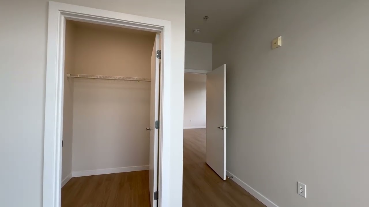 Veloce Apartments - Downtown Redmond - Unit A535 - B13