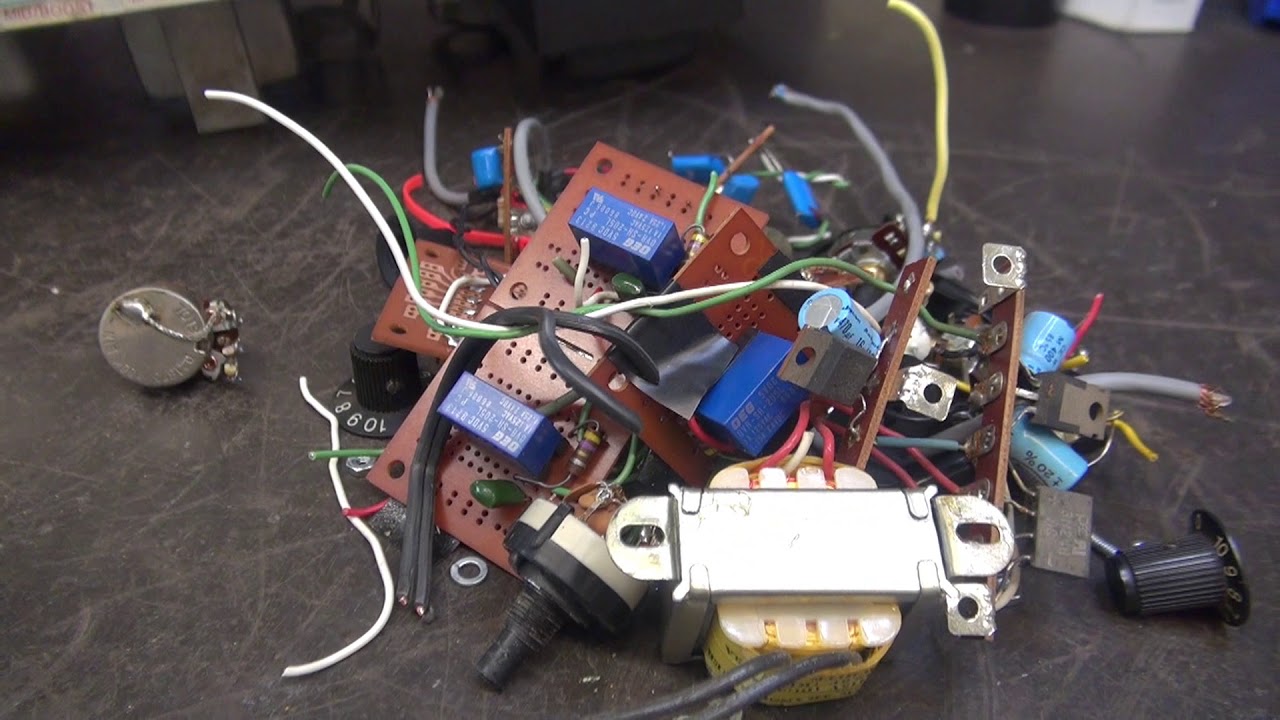 Как размодифицировать Fender Deluxe Reverb King Kobbler Disaster Repair