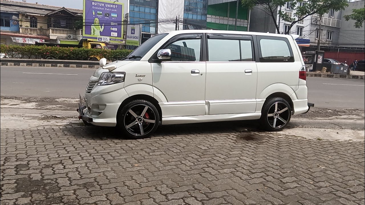 Modifikasi Apv Luxury Pakai Velg HSR Ne3 Ring 18 Skalian Kita Liat Isi Dalem Mobil Nyah Bray