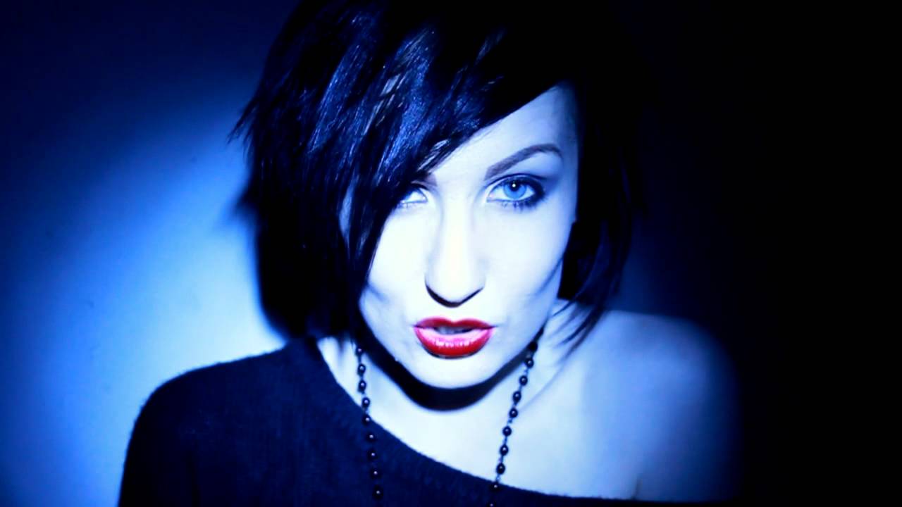 Javelynn - Skip a Heartbeat (Official Music Video)