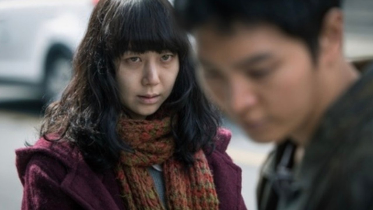 A Man Hunts His Sister’s Killer With a Girl Who Can See Death