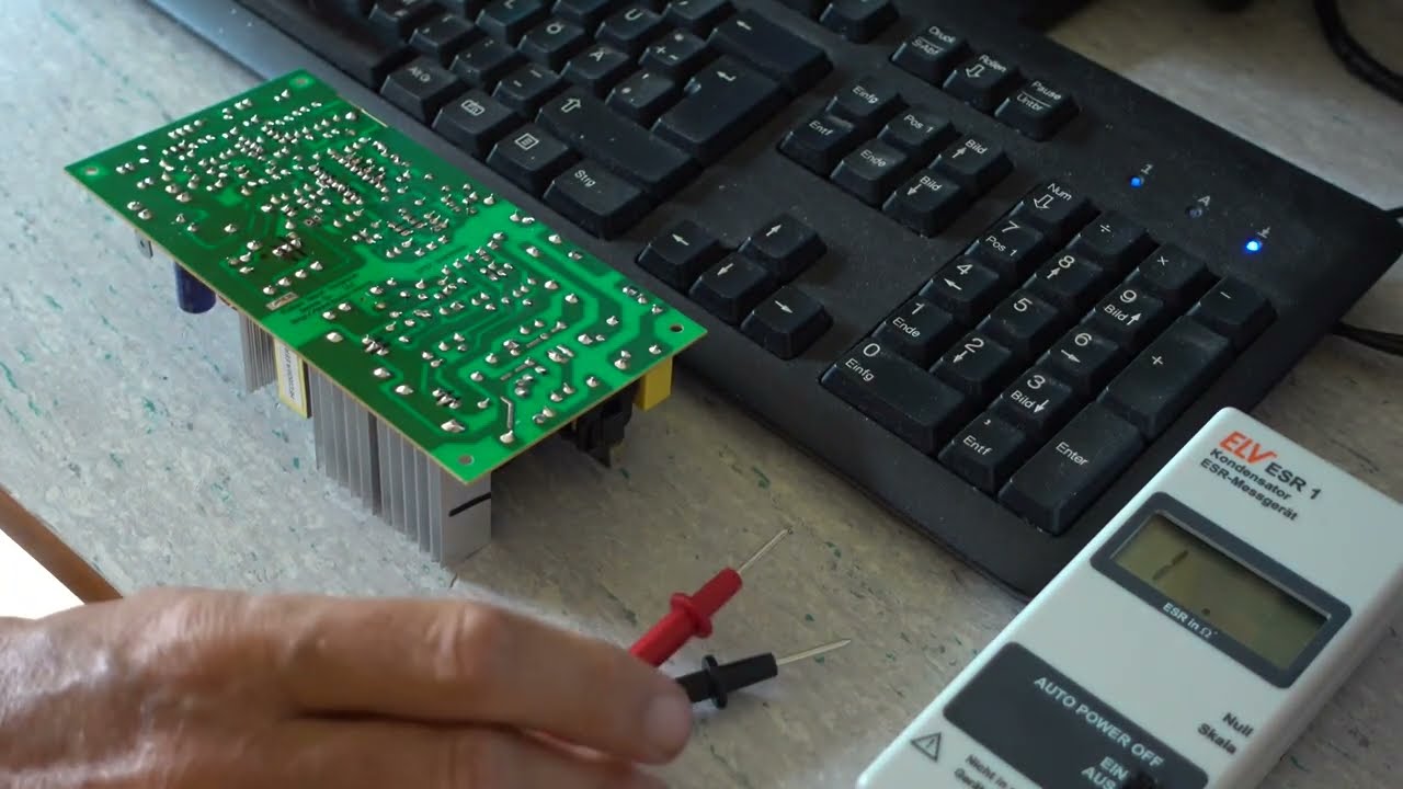 Reparatur thermoelektrischer Weinkühlschrank (Board FX-102)