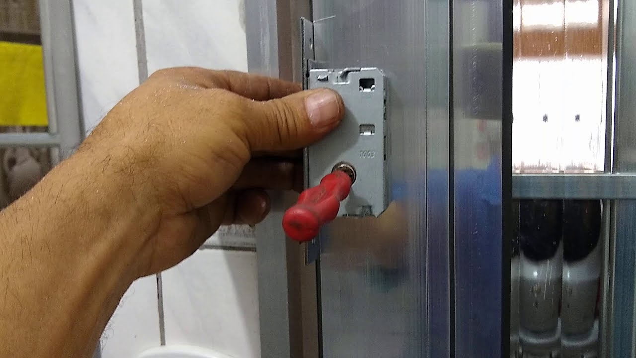 Veja como instalar fechadura tetra em porta de alumínio !!