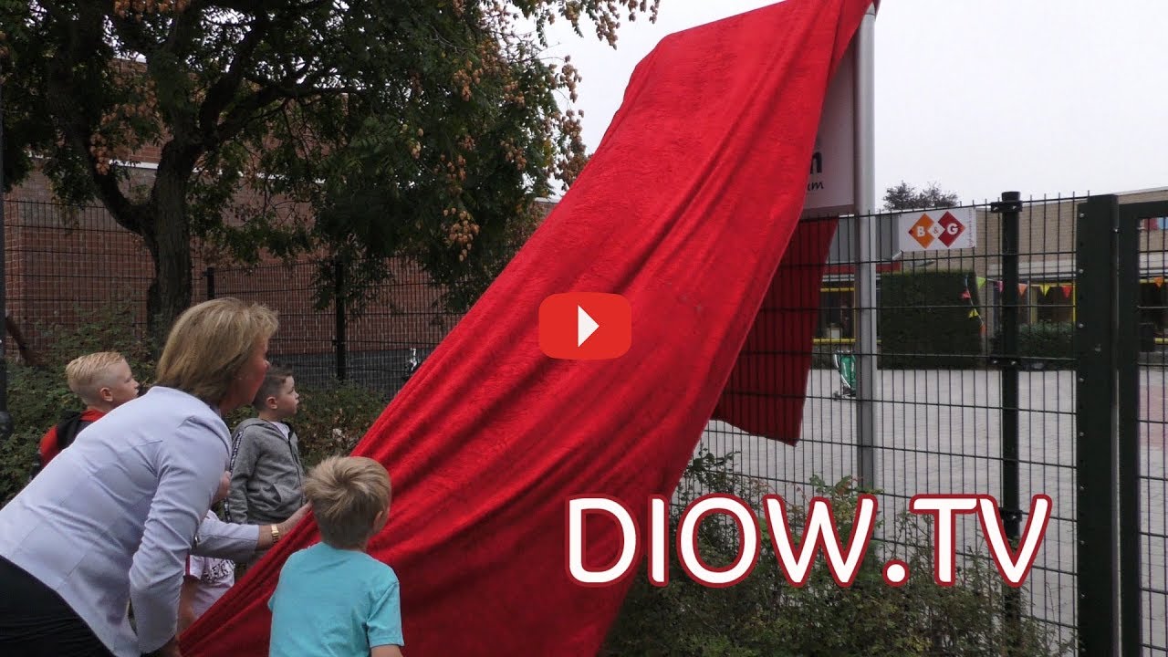 Onthulling nieuwe logo van kindcentrum de Stroom