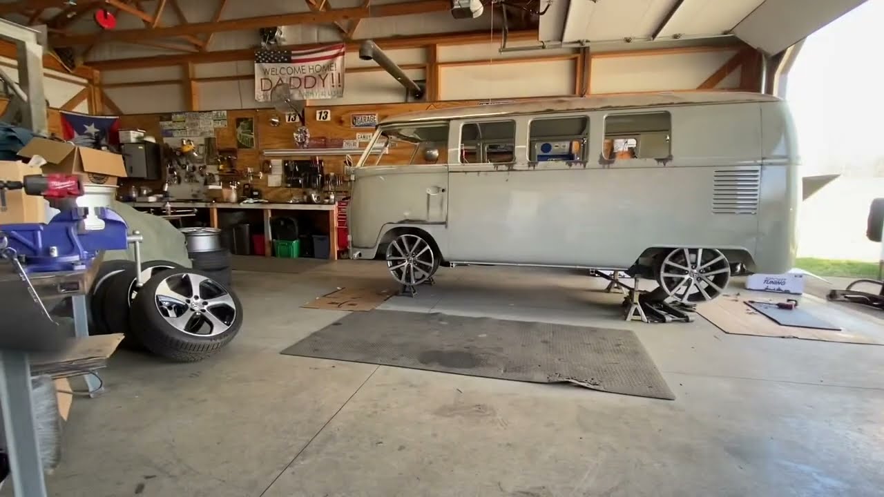 1966 VW Split Bus wheels pick! Tell me which rims should I use!