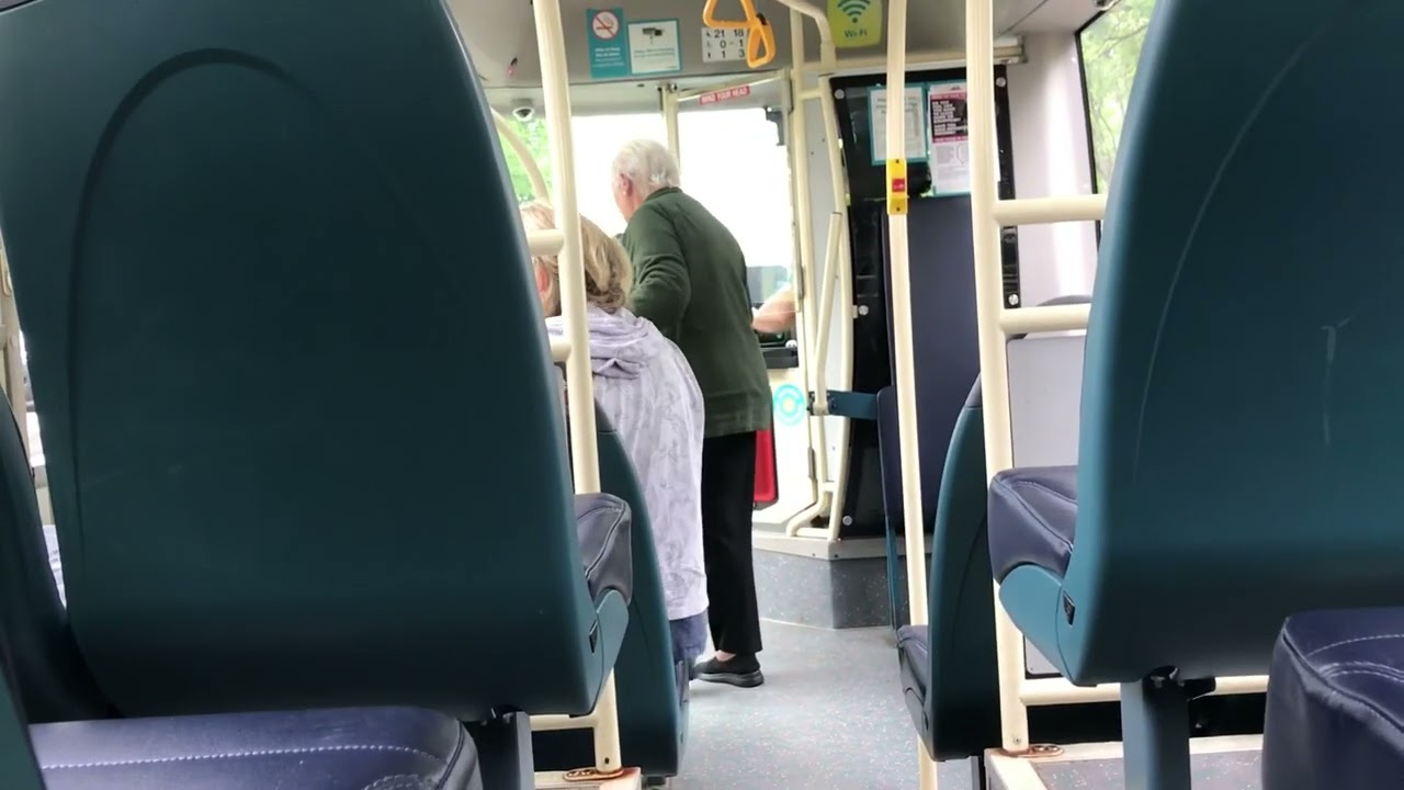 Knackered sounding: Arriva NW Mellor Strata LF Mercedes OM651/7G Tronic Plus LM17 WOC (4705)