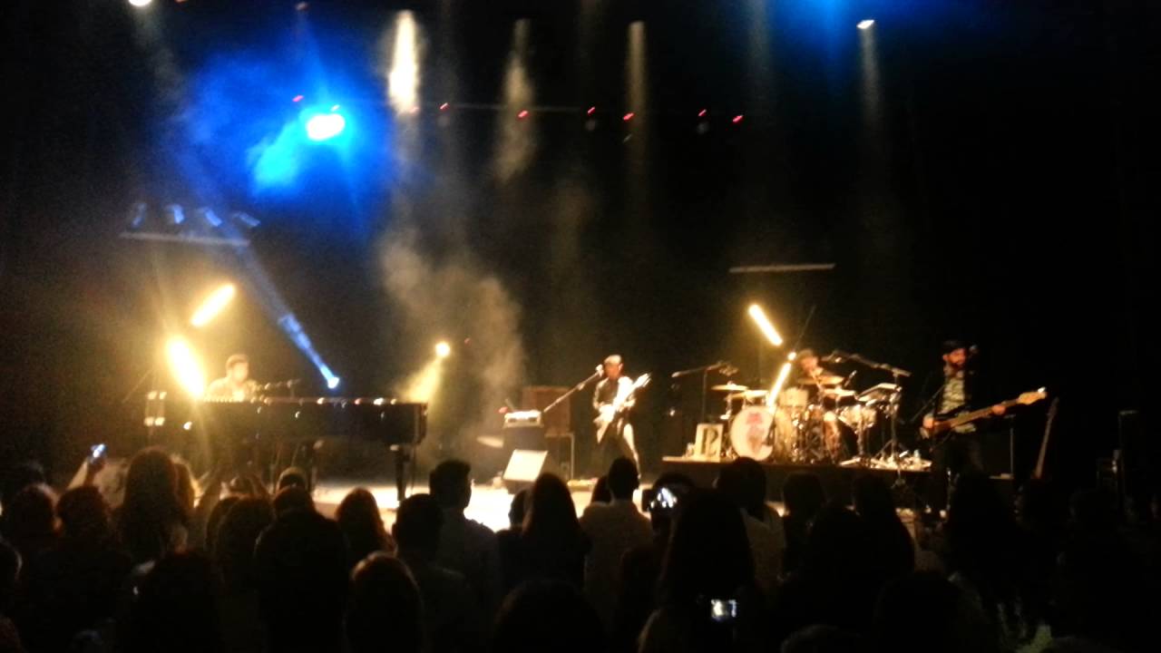 Pablo López - El Mundo (Final concierto Cartagena 15-4-16)
