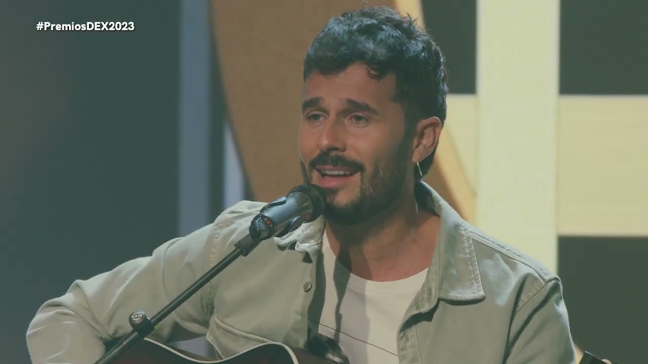 Antoñito Molina interpreta 
