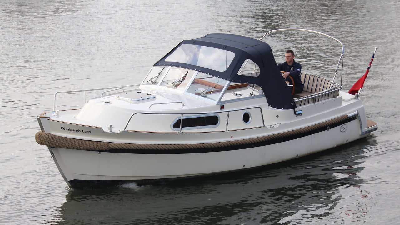 Intercruiser 28 Cabrio Cabin Cruiser Walk Round - Now Sold