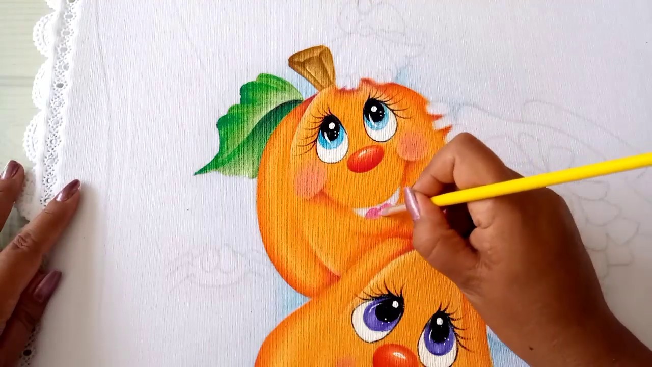 Manualidades / Diy / Como Pintar Un Camino De Mesa Para Halloween