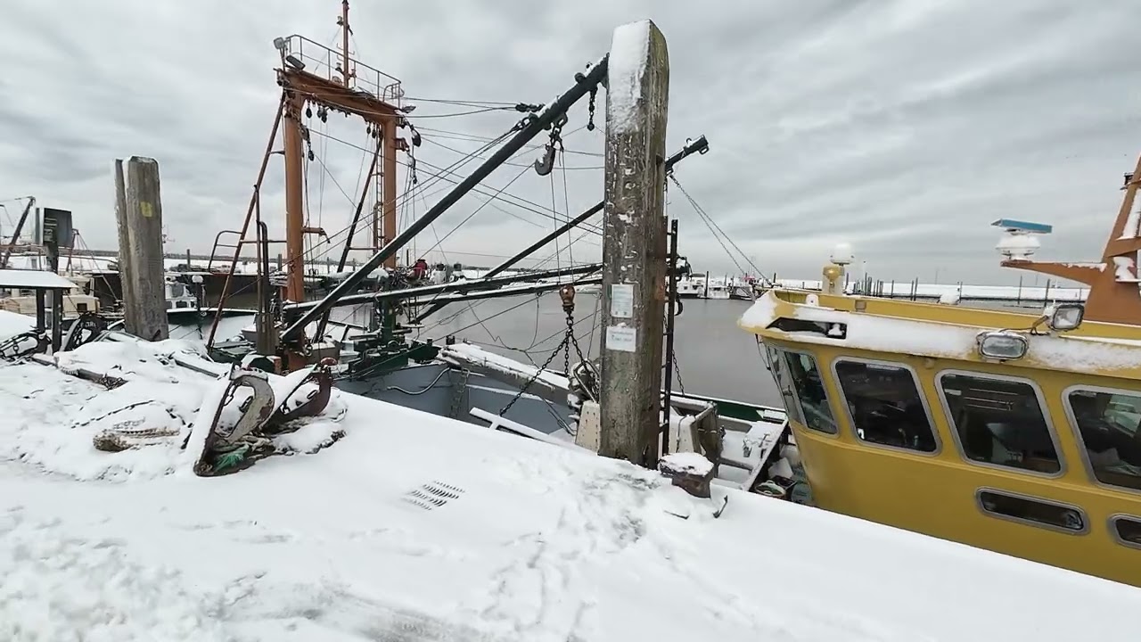 Norden Norddeich, Norddeich-Mole - Hafen mit Schnee / Ostfriesland / Travel 2023