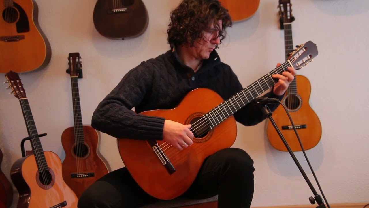 Antonio Marin Montero 1976 - Excellent classical guitar with depth, clarity and legendary sound!