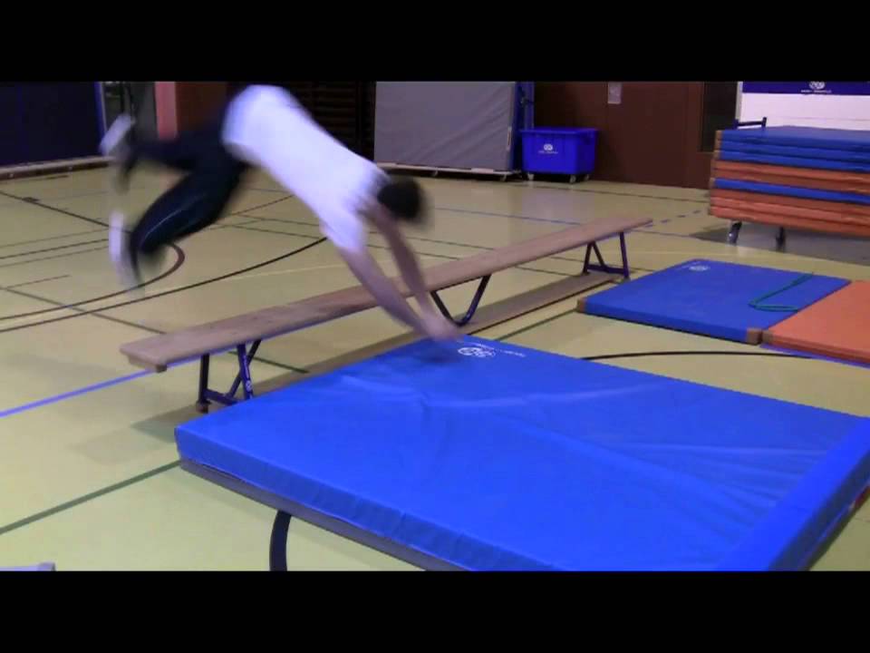 Parkour à l'école - La chute avant